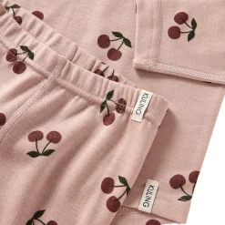 Hot Gisborn Baselayer-set I Ull Och Bambu Woody Rose Cherry Barn Underställ