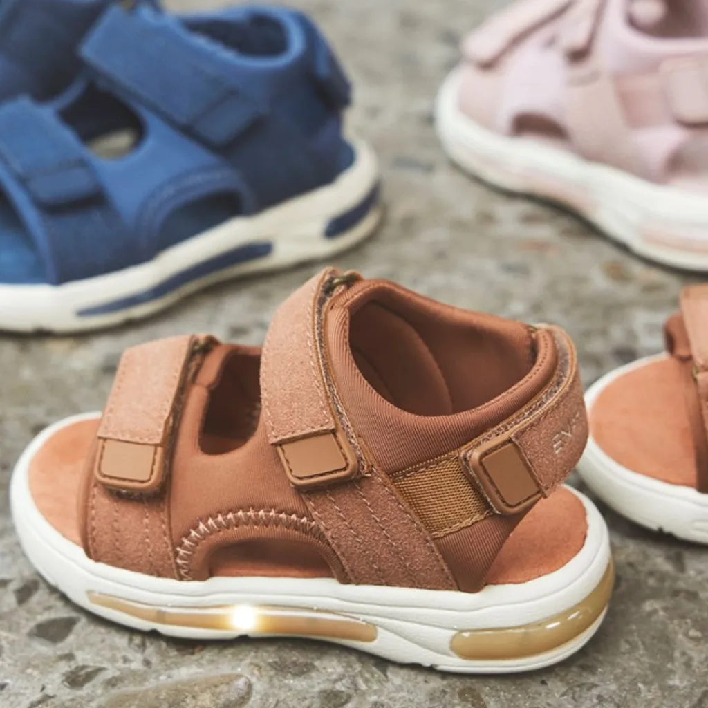Clearance Velcro Blinkande Sandaler Vintage Indigo Barn Sandaler